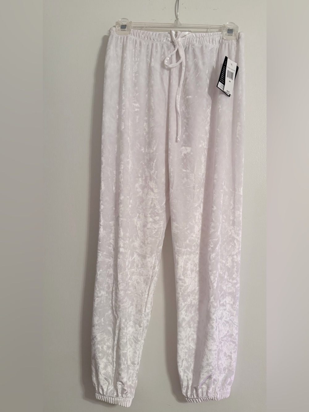 NWT ONZIE White Velvet Athletic Jogger Pants